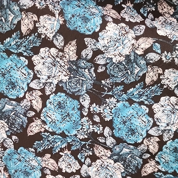 Floral A-line Midi Skirt - Picture 2 of 3